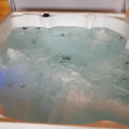 بيت خشبي View ويغتون